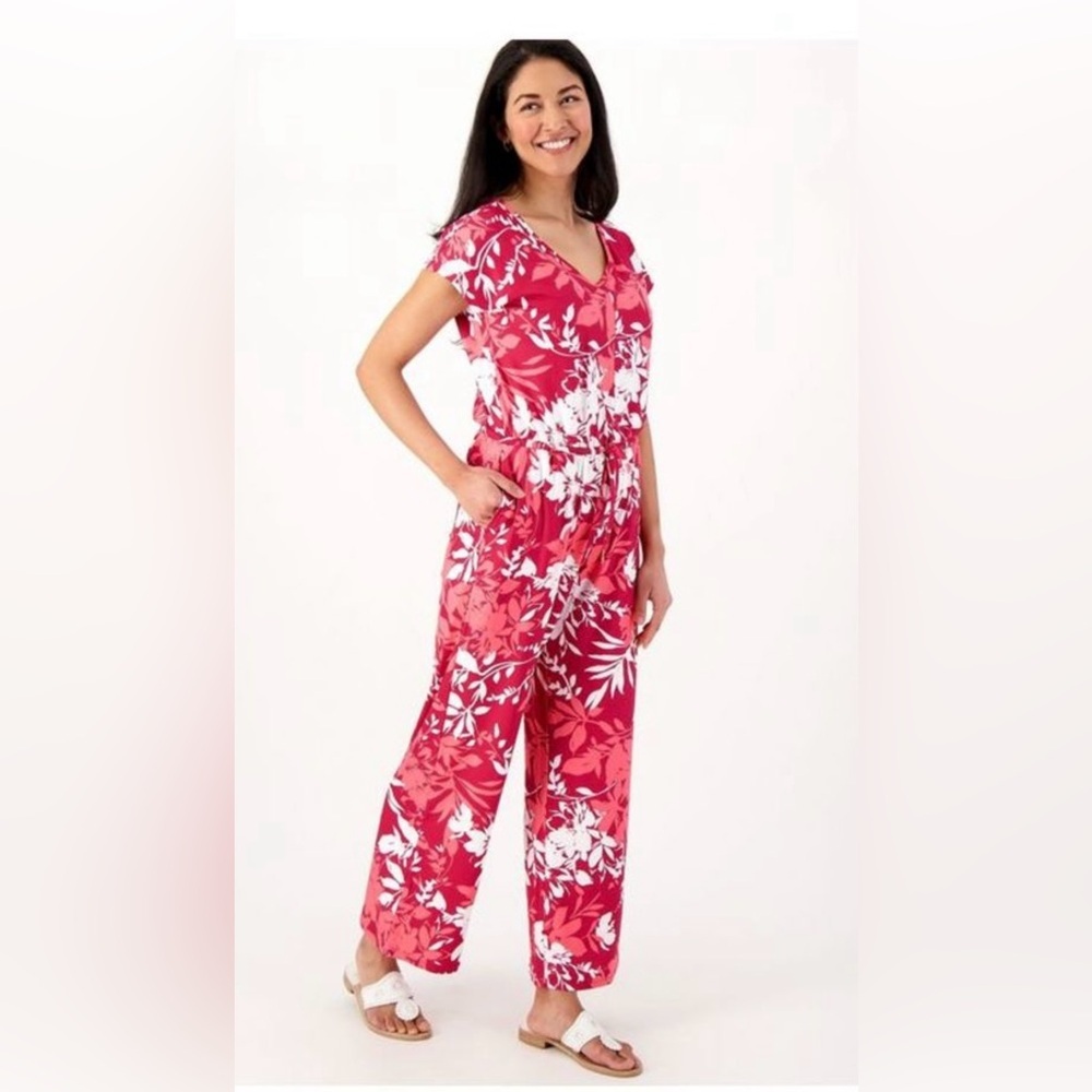 ⭐️Cuddl Duds Flexwear V-Neck Jumpsuit in CoralRed Floral Coastal Vacation Size L